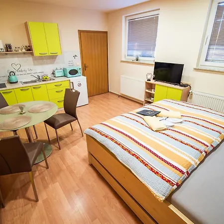 Lejlighed Elegant And Stylish Retreat With Terrace - With Terrace